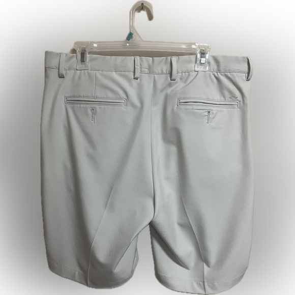 Greg Norman Men’s Khaki/Beige Golf Shorts Flat Front 36” Waist 10” Inseam - Picture 3 of 5